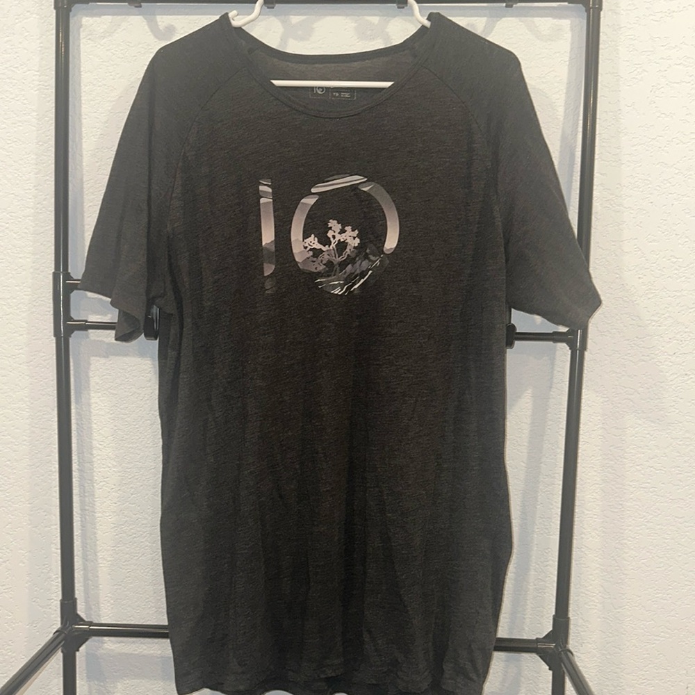 10Tree T-shirt